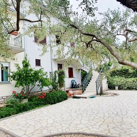 Cecillia Mare Apartments Ρόβινι Εξωτερικό φωτογραφία