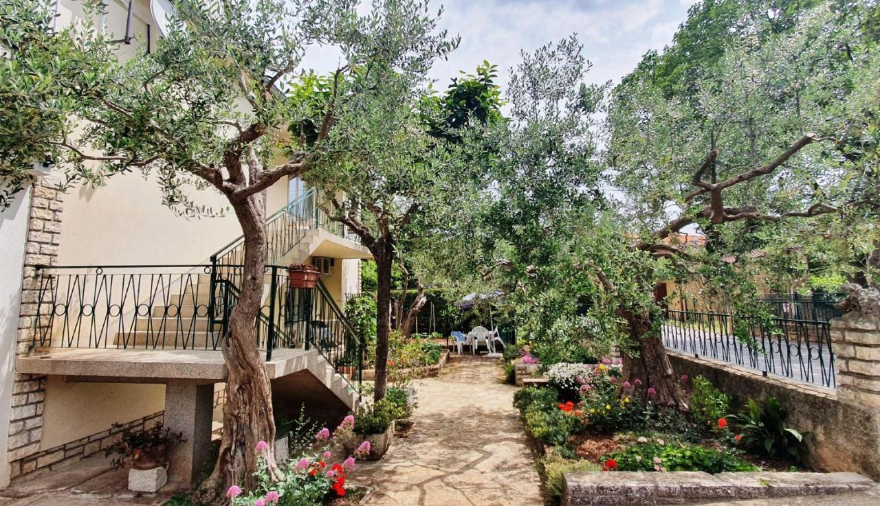 Cecillia Mare Apartments Ρόβινι Εξωτερικό φωτογραφία